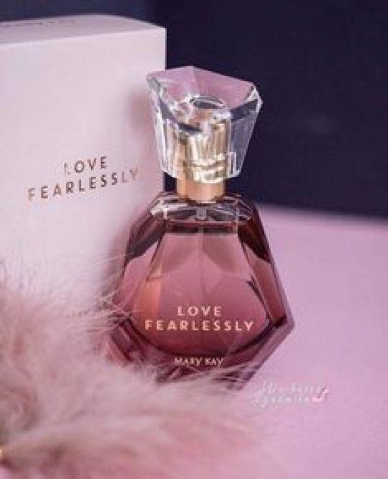 Eau de parfun " Love Fearlessly "